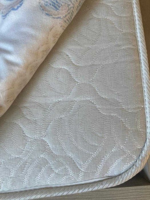 Кровать полуторка с ортопедическом матрасом