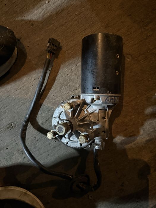 Моторчик дворника w140 механизм дворников