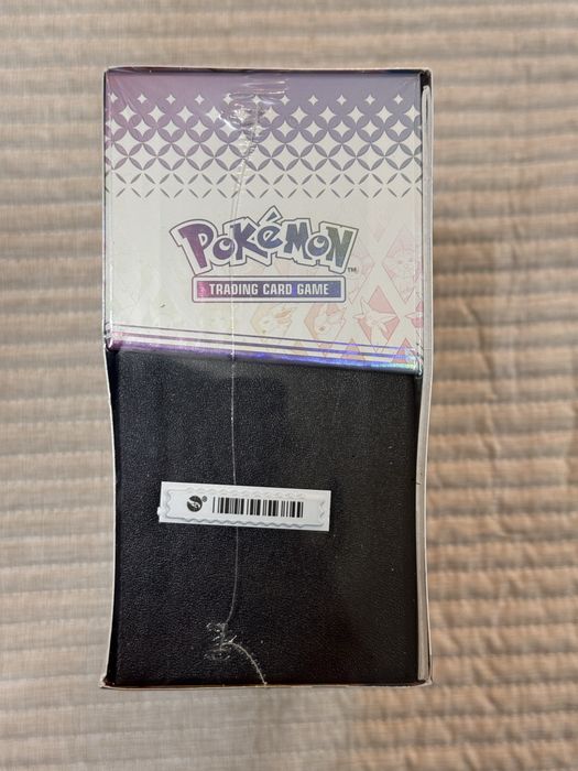 Pokemon tcg Prismatic Evolutions elite trainer box etb