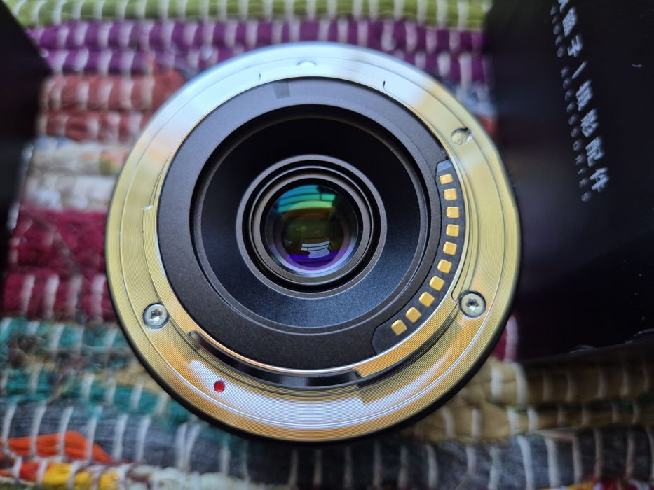 АF обектив Ulanzi F2.8, 27mm за Sony E