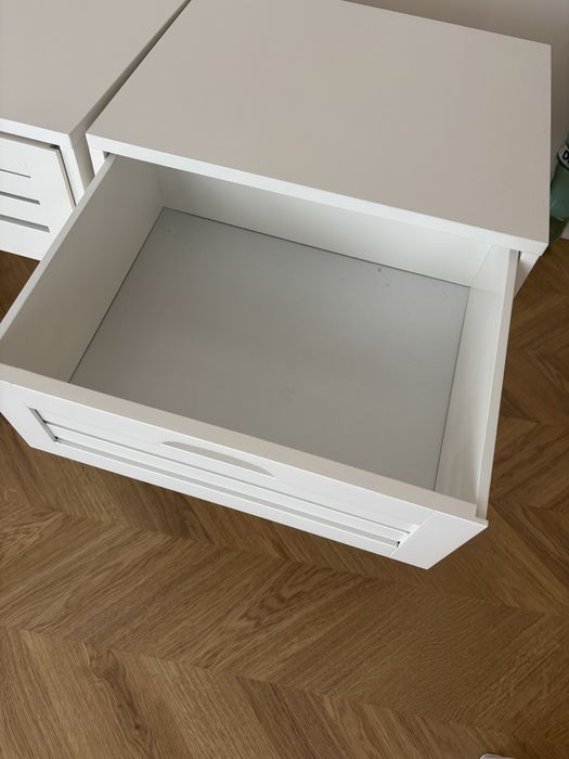 Нощни шкафчета 2бр.