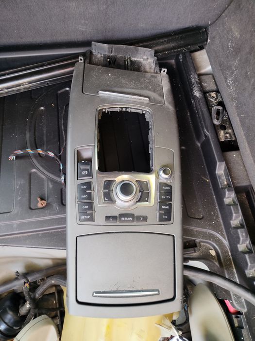 Среден панел с бутони/копчета Ауди а6 ц6,audi a6 c6 4f