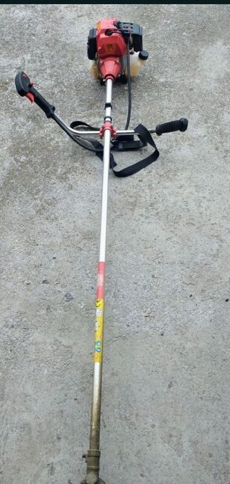 Продавам бензинов тример