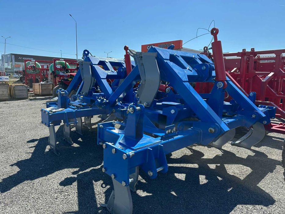 Плуг чизельный полунавесной ПЧП-6,0МК