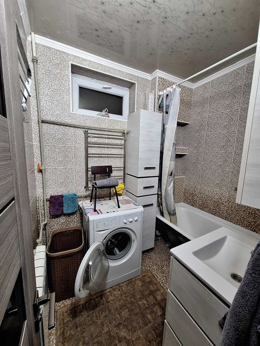 Сдается квартира 4 комнатная.