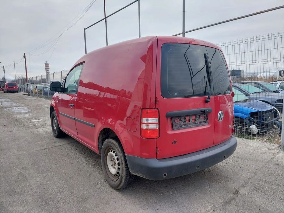 Dezmebram Volkswagen Caddy, an 2012, 1.6 TDI  cod CAY, cutie manuala