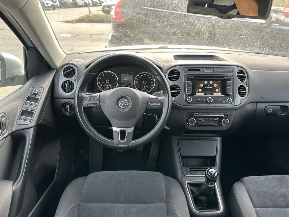 Vand Vw Tiguan 1.4 benzina 122 cp,6 trepte,2012,dublu climatronic,navi