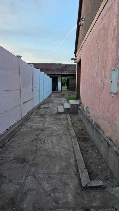 Casă de Vânzare în Sebiș, Jud. Arad – Teren 602 mp – 11 m front stradal