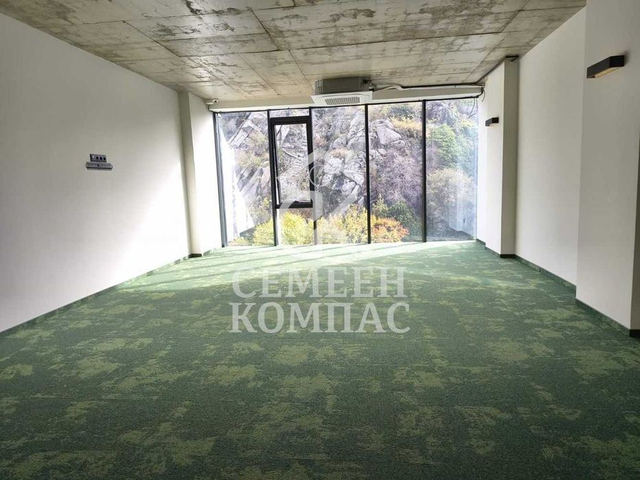 Дава се под наем Офис в Пловдив, Център - 188 кв.м за 2868 € - Снимка #2