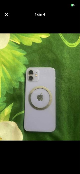 Iphone 12  pret 650 lei.