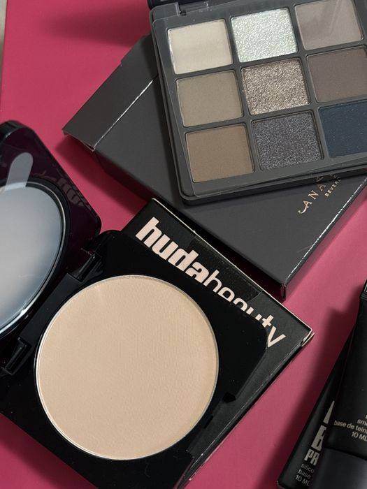 Huda Beauty и Anastasia Beverly Hills гримове