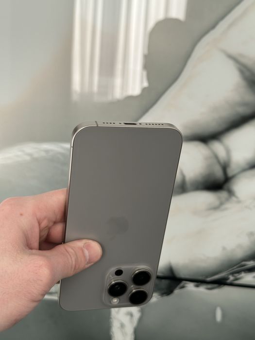 iPhone 15 Pro Max Natural Titanium