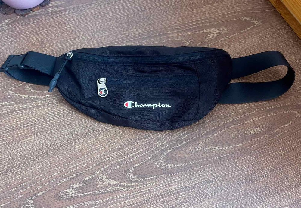 Мъжки чантички малки