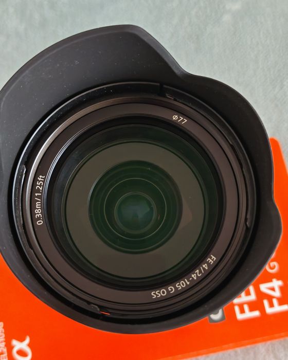 обектив Sony FE 24-105mm f/4 G OSS