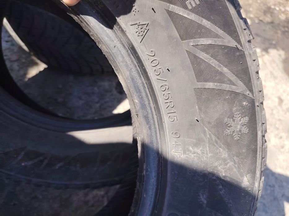 Продам покрышки на р 15