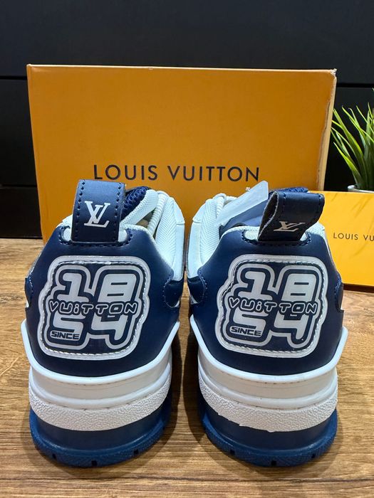 Louis Vuitton Skate Blue 42 Чисто Нови