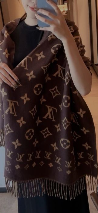 Fular Louis Vuitton, model 2026, 8 modele, gratuit prin posta romana