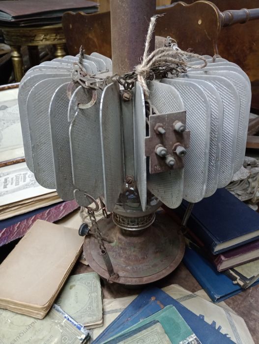 Lampa cu gaz. 1900/1920.Lustra cu gaz.pentru tavan.