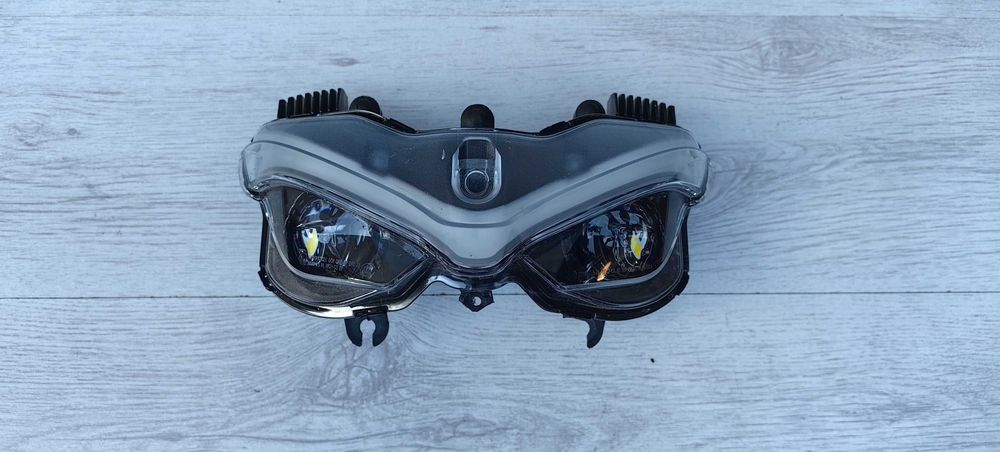 Фар за мотор Aprilia StreetFighter V4 / Априлия Стрийтфайтър В4