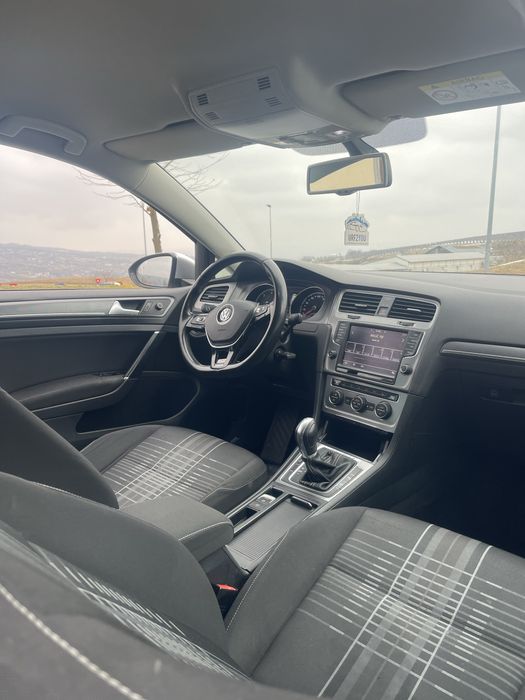 Volkswagen Golf 7 – 2015 | R-Line | 2.0 TDI 150 CP | Euro 6