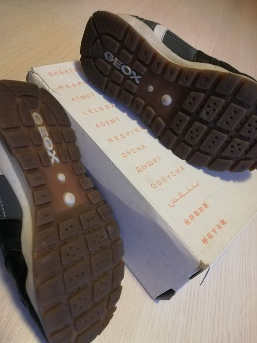 Маратонки geox  33