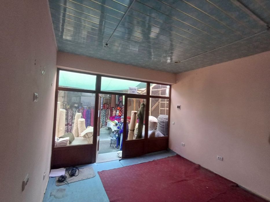 Do’kon sotiladi kalxoz bozor pemka bozor 140- magazin 16 kv