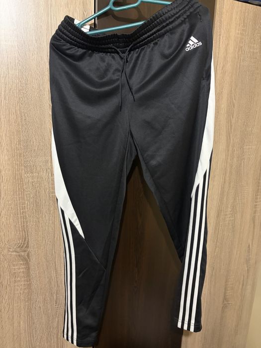 Adidas екип размер М