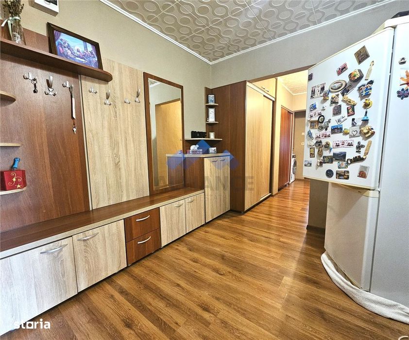Liber, apartament cu 3 camere, bine intretinut — fotografia 3
