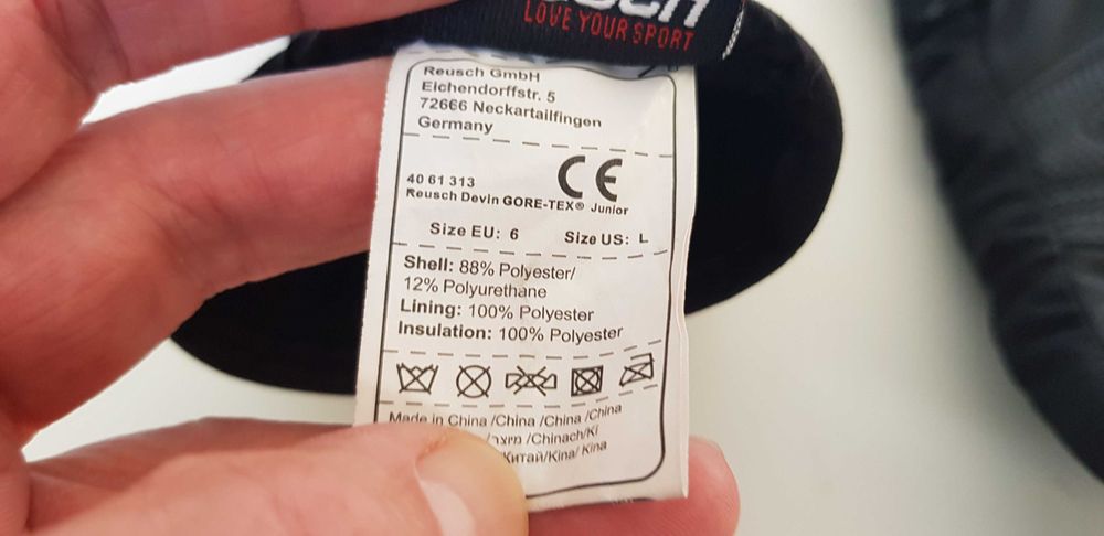 Продавам детски ски ръкавици REUSCH