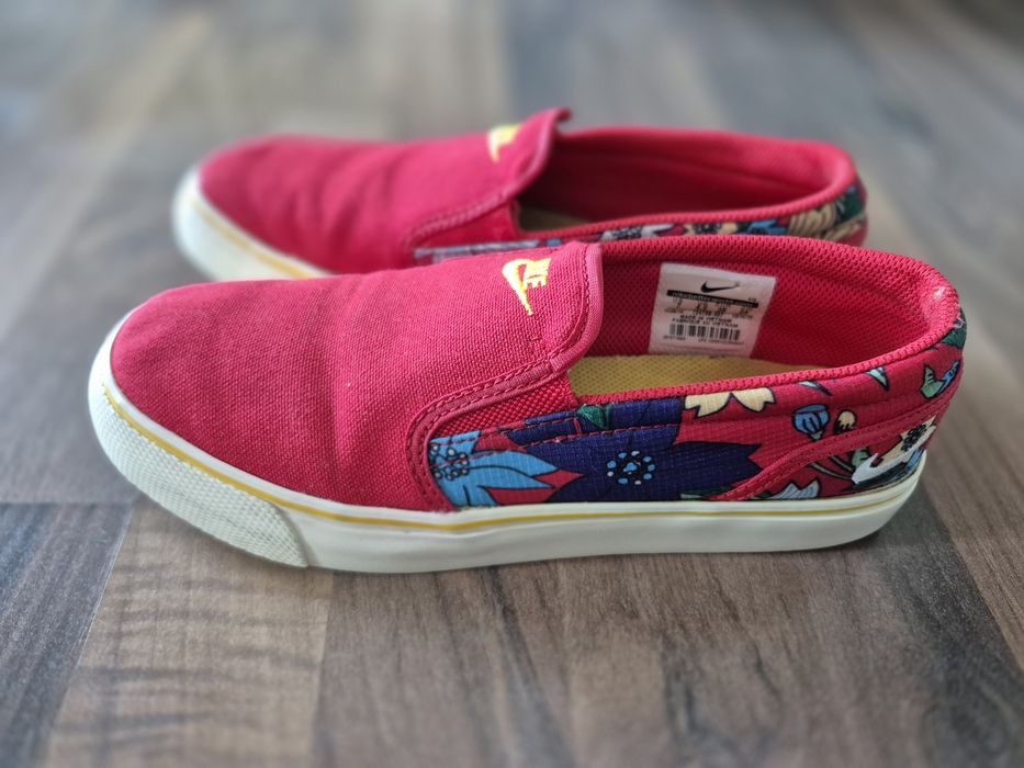 Слипоны Nike оригинал. Размер 37