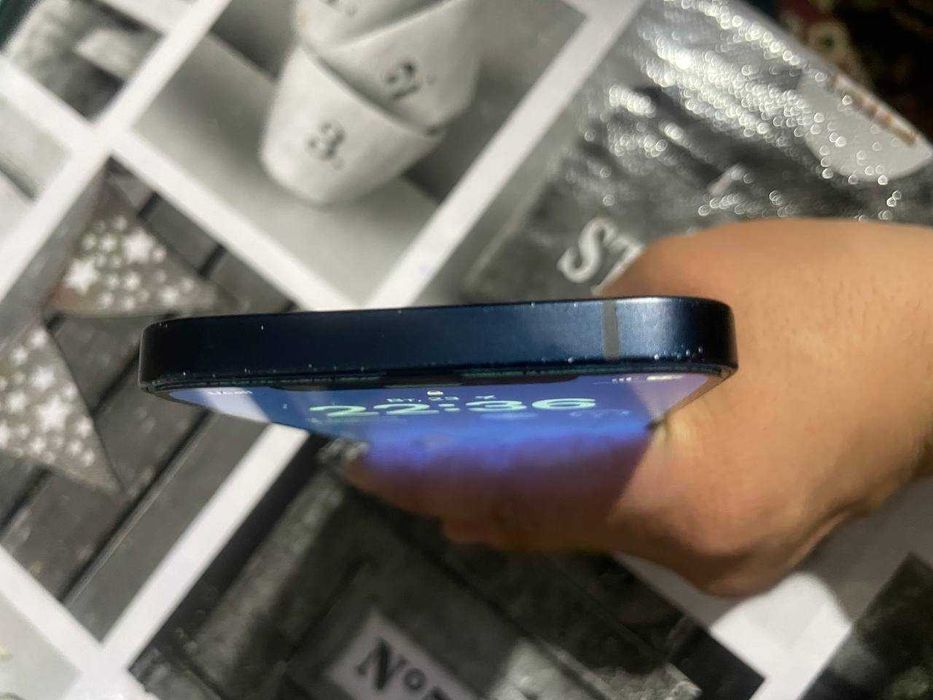 Продам Iphone 12 128GB dark blue емкость 87%