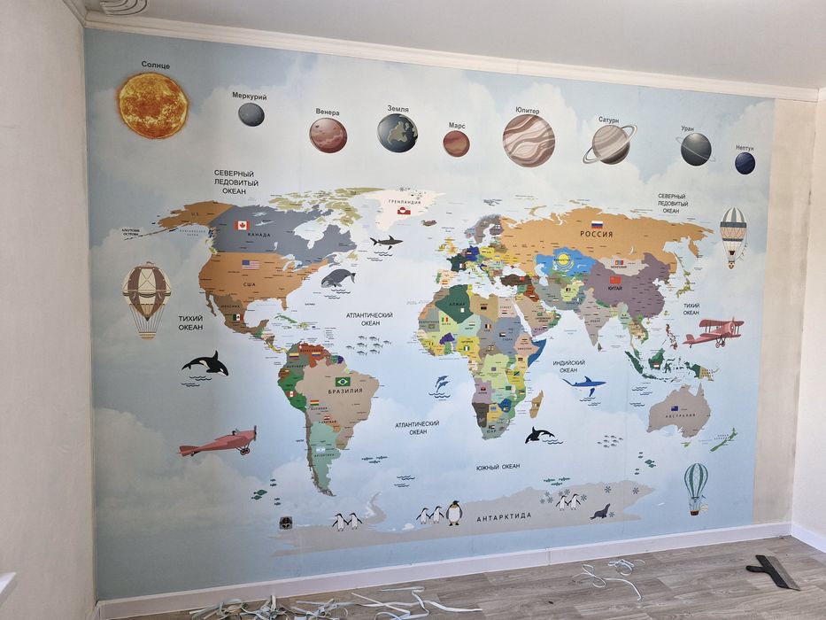 Клею обои, быстро, качество.  Опыт работы более 15 лет.