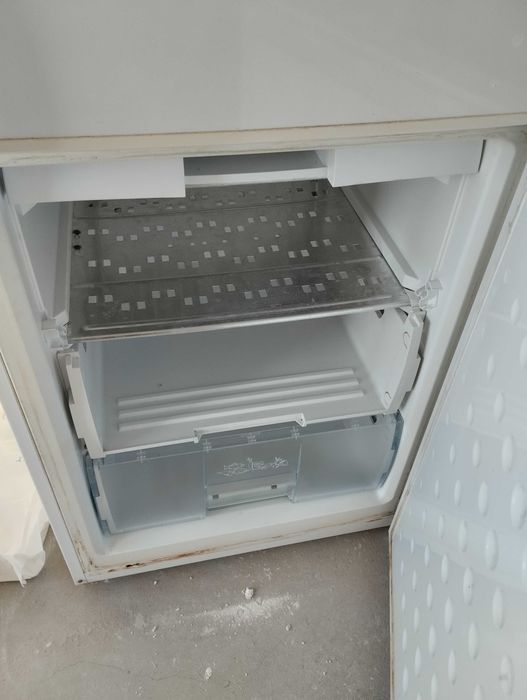 BEKO.Хладилник с долен фризер
