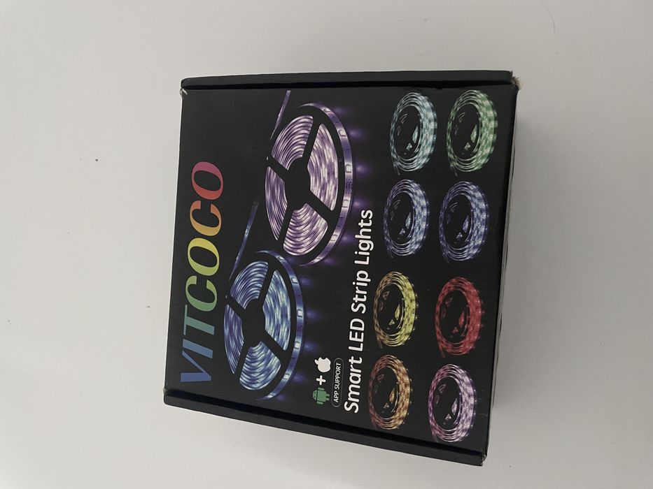 Banda led rgb cu telecomanda /aplicatie telefon 15m
