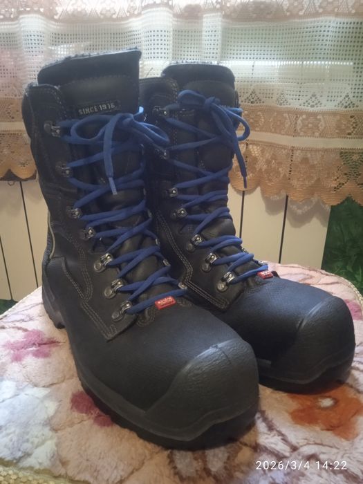 Продам рабочие ботинки