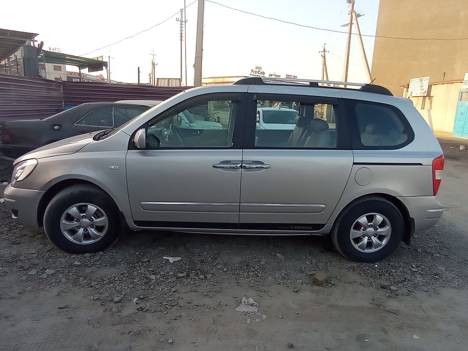 Kia Carnival benzin