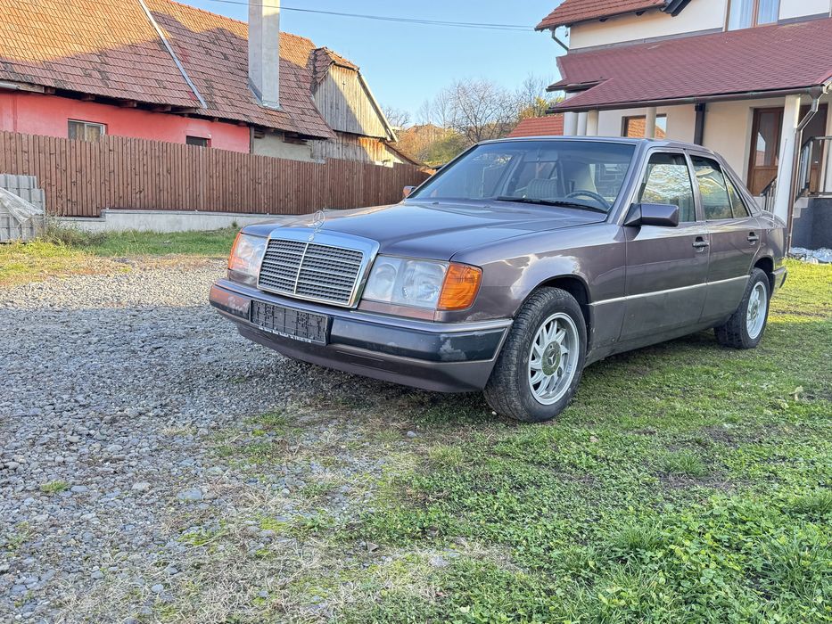 MERCEDES-BENZ E-Class 1988 — imagine 5