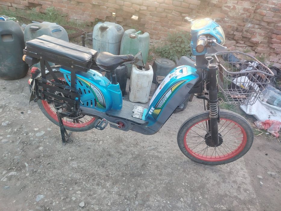 Vând bicicleta electrica