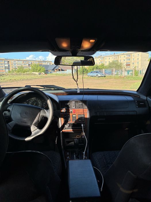 Mercedes-Benz W202