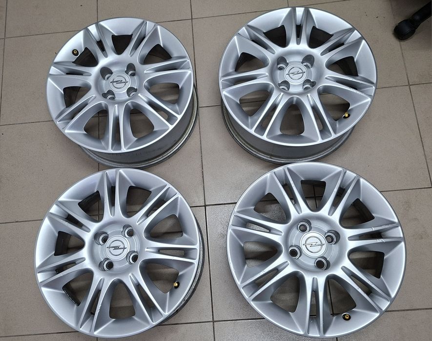 Set 4 jante aliaj R16 4x100 Opel Corsa D ET40 - 800 lei