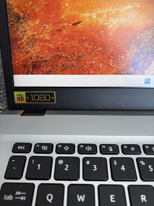Acer Aspire Go 15 Лаптоп 1 TB.