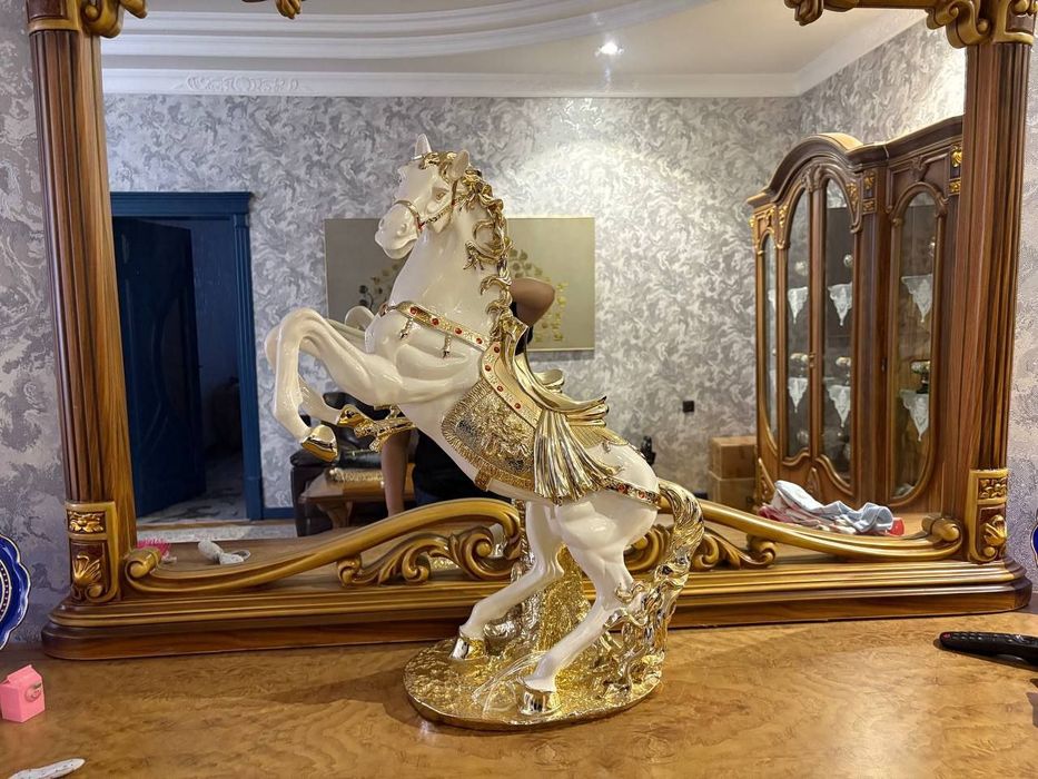 Хрустальный статуэтка