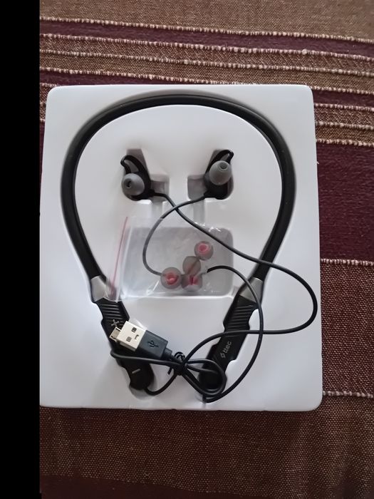 Безжични слушалки,чисто нови,неупотребявани.