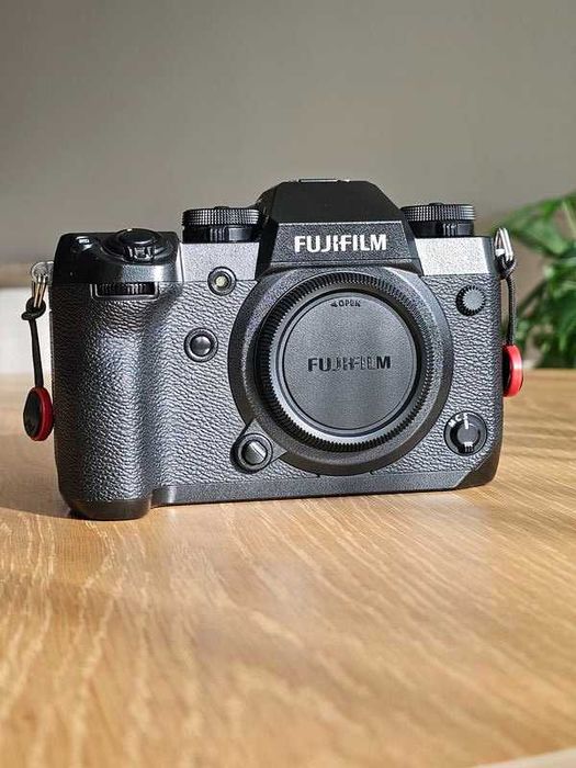 Фотоапарат Fujifilm X-H1