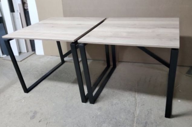 Нови маси / бюра - 2 бр много удобни и красиви