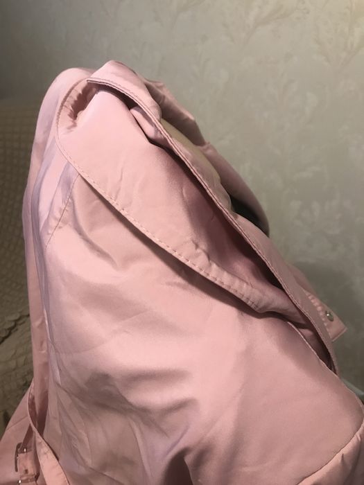 Плащ 52 р. Турция. 100 000 сум.