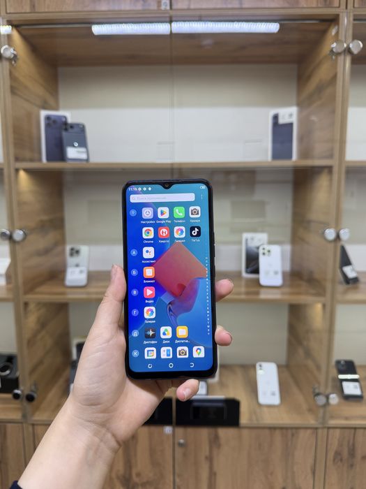 TECNO SPARK 8 C 128  гб