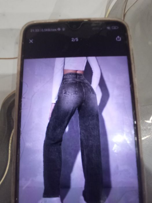 Чисто нови еластични дънки