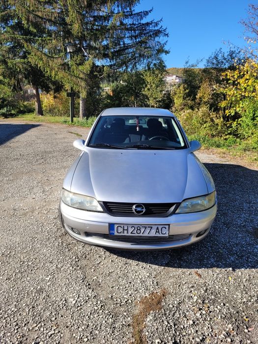 Opel Vectra 1.6 100кс