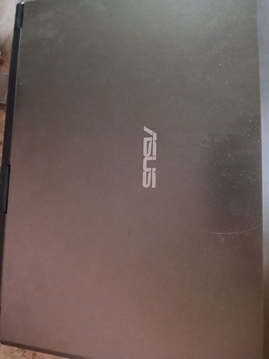 Продаю ноутбук асус и асер